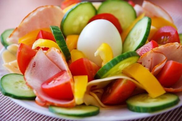 وزن میں کمی کے لیے انڈے اورینج ڈائیٹ مینو میں سبزیوں کا ترکاریاں